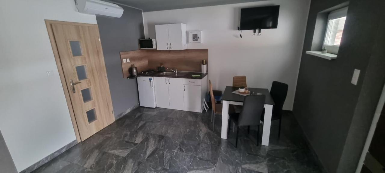Alexej Apartmany Velky Meder Exterior photo