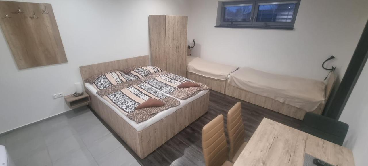 Alexej Apartmany Velky Meder Exterior photo