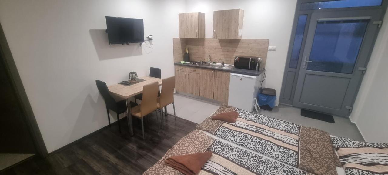 Alexej Apartmany Velky Meder Exterior photo